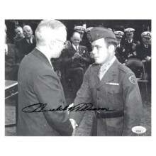 Athlon CTBL-034127 Hershel W. Williams Signed WWII Vintage B&W 8 x 10 in. Photo - JSA No.AC92781 - Medal of Honor Oct 5 1945 with Harry Truman