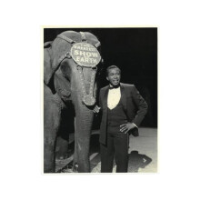 RDB Holdings & Consulting CTBL-039037 7.25 x 9.25 1985 CBS Ringling Bros., Barnum & Bailey Circus Vintage B&W Promo Photo with Host Ben Vereen