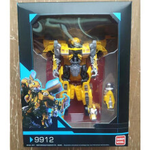 (D) 14 cm elokuva SS Transformation Toy Robot Ambulanssi Auto Toimintafiguuri Mallikokoelma Lahja pojille