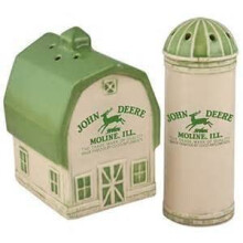 Juego de salero y pimentero John Deere Logo Barn & Silo