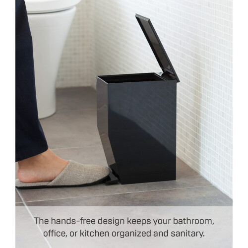 Schwarzer Design Slim Treteimer für das Badezimmer 0,000000 2