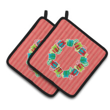 Caroline's Treasures BB6976PTHD Christmas Wreath Presents Pair of Pot Holders 7.5 x 7.5 Multicolor