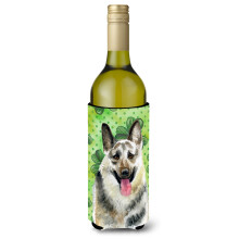 Caroline's Treasures East-European Shepherd St Patrick's Decorative Bottle Hugger 750ml Multicolor