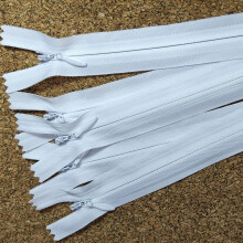 Leekayer 30pcs Invisible Nylon Bobina cu fermoar mbracaminte cu fermoar Filmar DIY Instrumente de cusut pentru me?te?uguri speciale (9 inch alb)