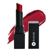 SUGAR Cosmetics Nothing Else Matter pitk   kestoinen huulipuna ensiluokkaisella mattapinnalla - 18 Scarlet Letter (Pure Red) mattapintainen, vedenk