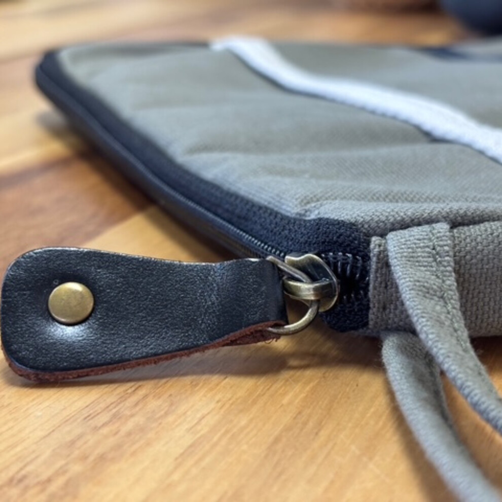 Laptop & Tablet Pouches Canvas Travel Laptop Pouch Olive Green 5056368341564