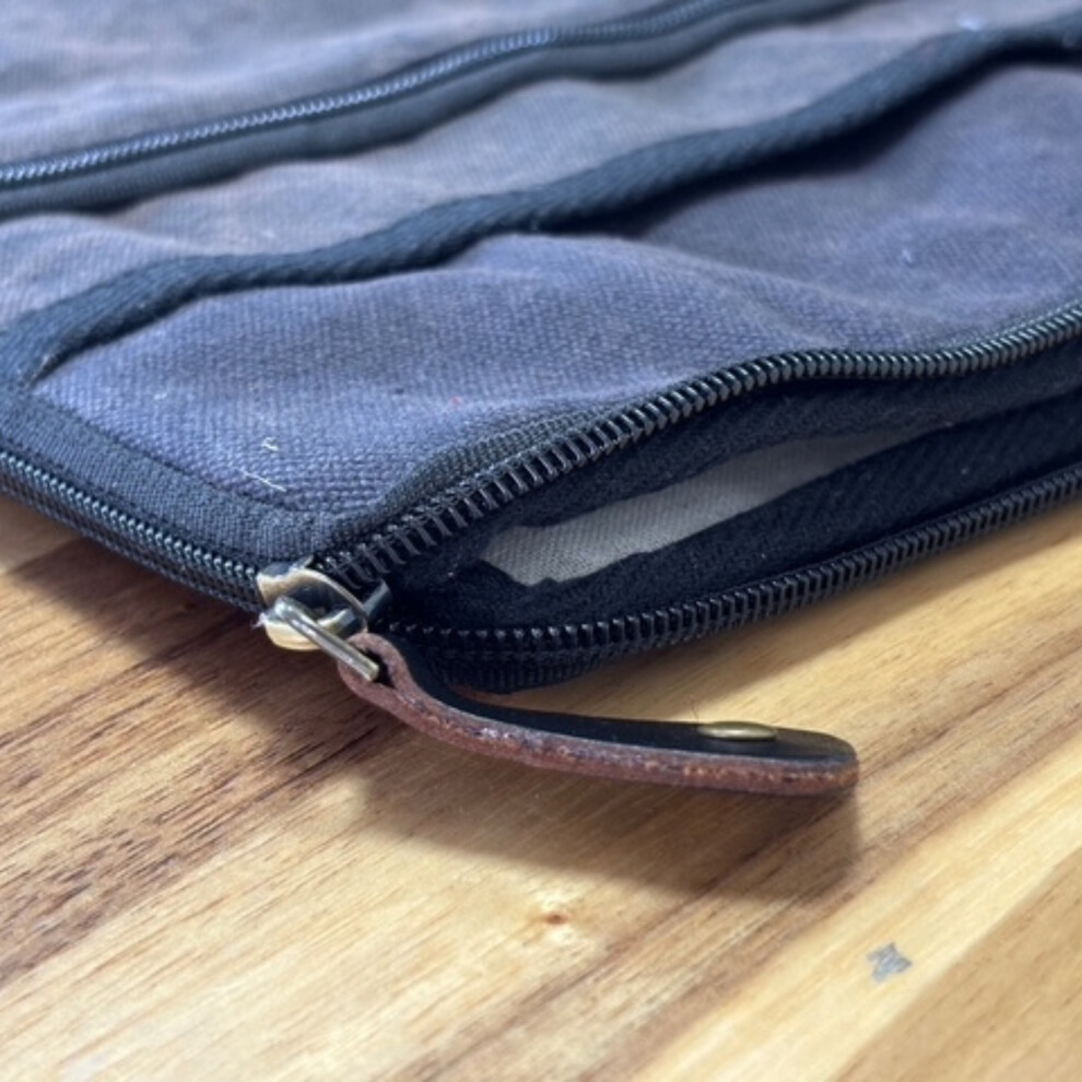 Laptop & Tablet Pouches Stonewash Tablet Pouch Charcoal 5056368341526