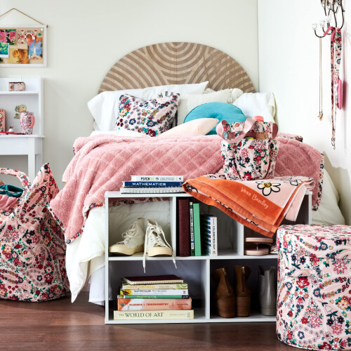 Vera Bradley Vera Bradley Women's Decorative Throw Pillow With Removeable Hypoallergenic Insert  Navy Garden  One Size 2