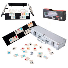 Homwom 106 Tiles Rummy Game - Gioco da tavolo Rummy da viaggio con custodia in alluminio e 4 vassoi antiscivolo resistenti
