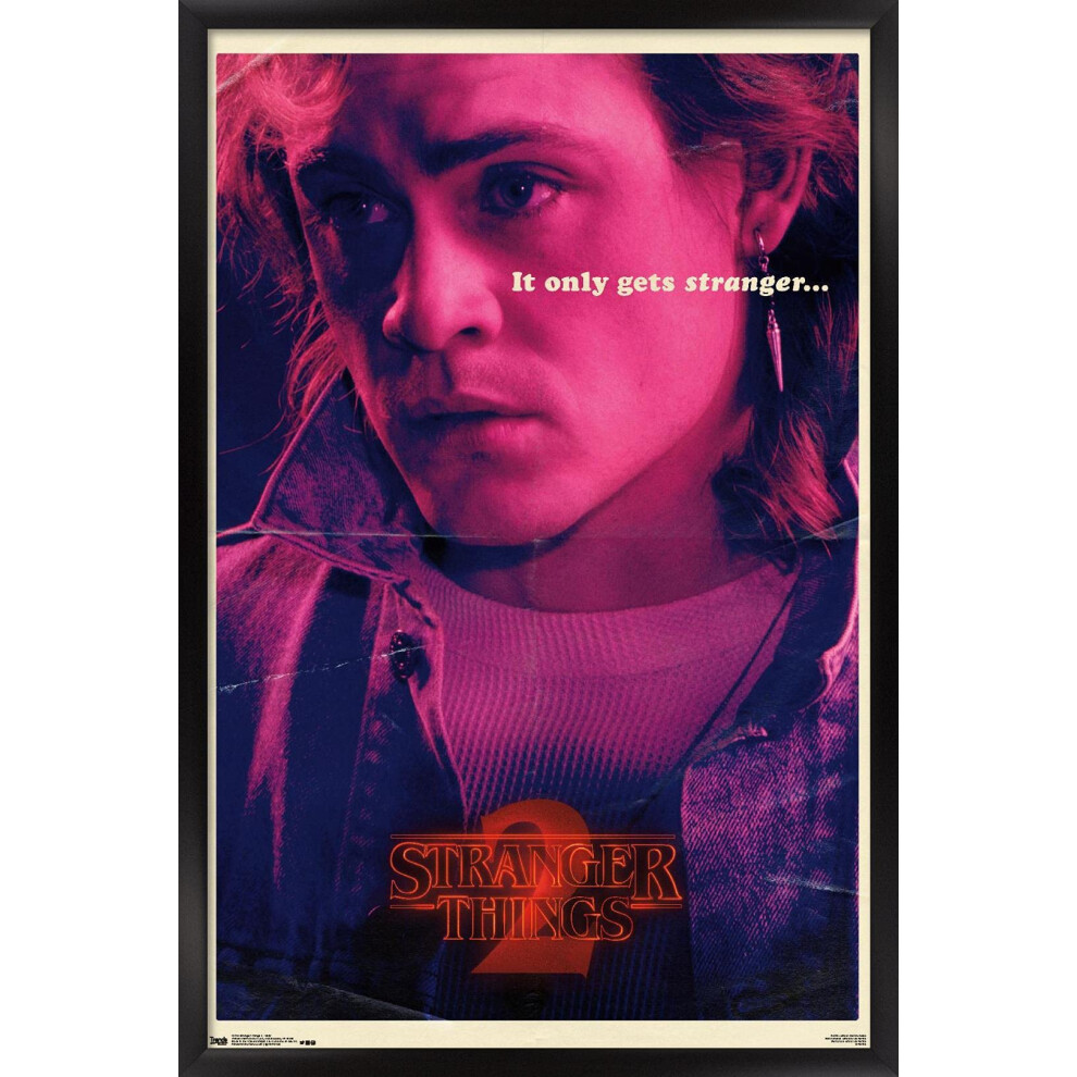Tendances Internationales Netflix Stranger Things : Saison 2 - Billy Wall Poster 14,725"""""""" x 22,375"""""""" Version encadr   e noire
