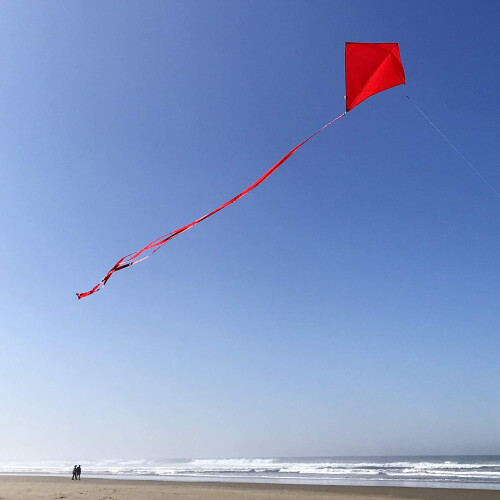 In the Breeze 3299 - Pipa Diamante Cereja 30 Polegadas - Vermelho Sólido, Divertida e Fácil de Voar 1