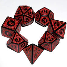 Carving i Rd Svart DND-trning Set fr brdspel