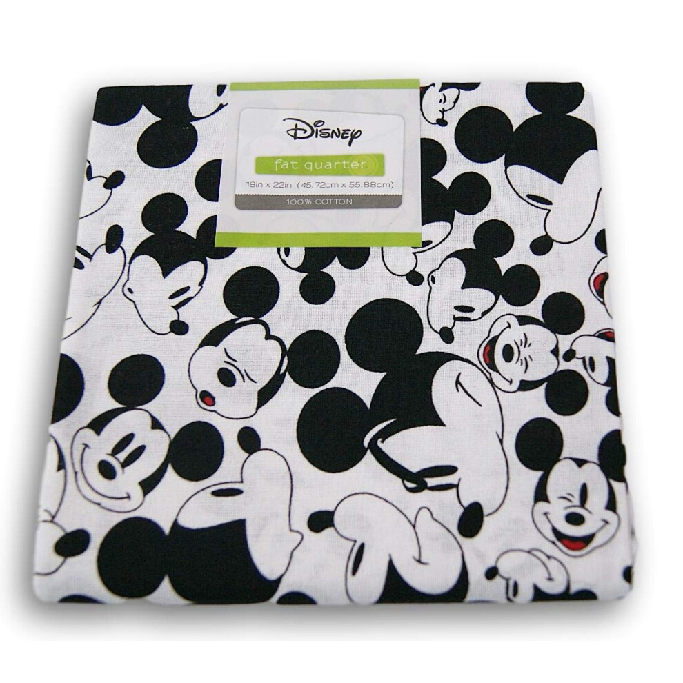 Fat Quarter 100 % coton pour couture et loisirs cr   atifs     45 x 53 cm (Mickey Mouse)
