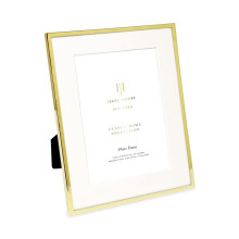 Isaac Jacobs 7x9 (Matted 5x7) Gold Metal Picture Frame  Classic Metal Photo Frame Made For Tabletop & Hanging Display  Home and Office D?cor  Photo Ga