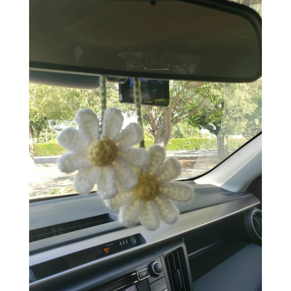 Crochet Daisy Car Accessories For Women Girls Cute Rear View Mirror Hanging Charms Handmade Daisy Flower Gifts For Crochet Lovers Car Decor Automotive 768399819510