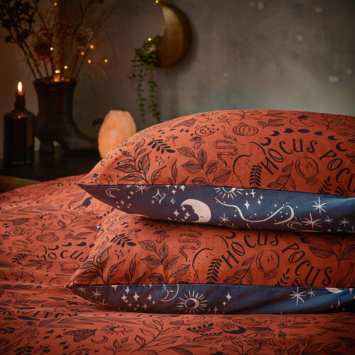 furn. Witchy Vibes Super King Duvet Set Rust Orange 1