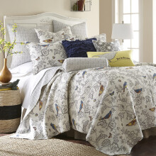 Levtex Home - Mockingbird Quilt Set - King/Cal King Quilt 106x92in. + Two King Pillow Shams 36x20in. - Toile gri cu pasari ?i fluturi - model rev