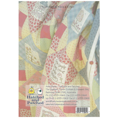 Livro Hatched and Patched 1
