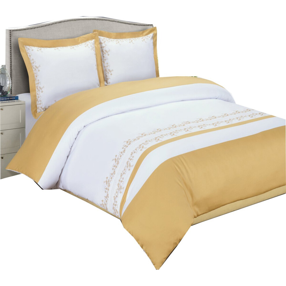 Parure de lit Queen Size 8 pi   ces avec housse de couette brod   e Amalia dor   e et blanche, comprenant 3 housses de couette en coton, 4 draps Queen