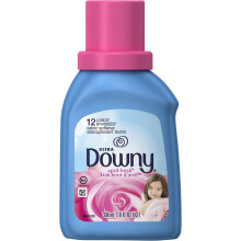 Downy April Fresh Flüssig-Weichspüler weiche Kleidung, frischer Duft, Schutz vor Ausleiern und Verblassen, reduziert Falten und statische Aufladung