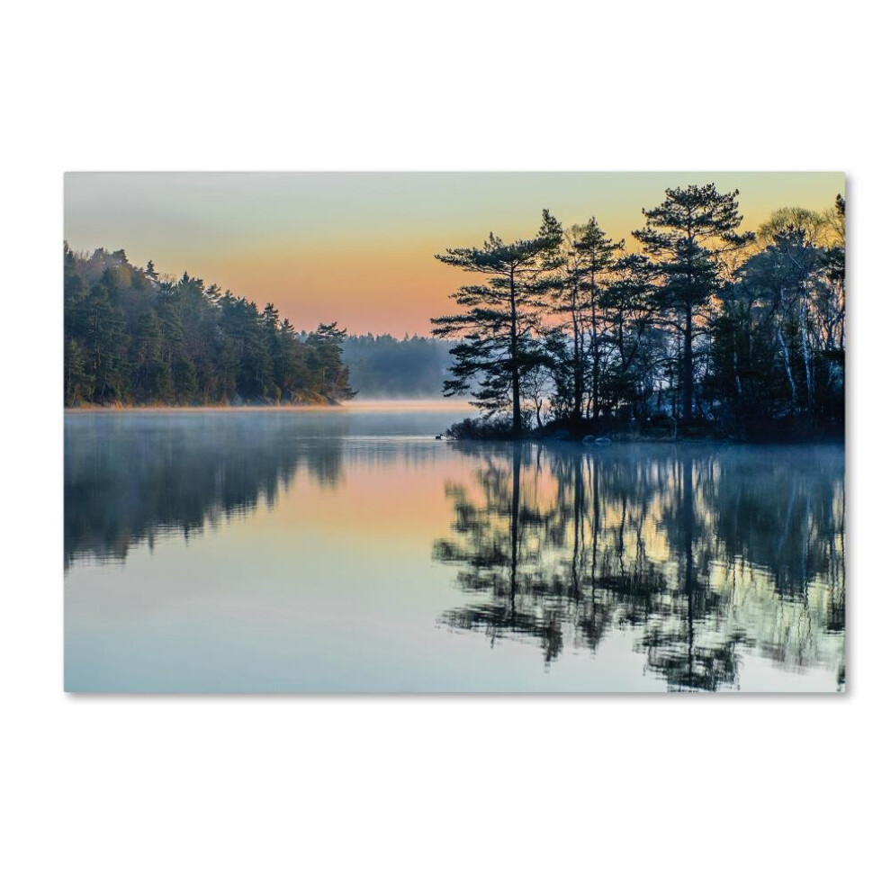 Trademark Fine Art Before People Wake Leinwandbild Von Benny Pettersson, 22 X 32-image