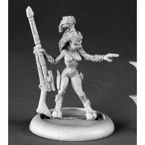 Reaper Female Andromedan Hunter Chronoscope Miniatures