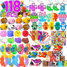 Mctuoba 118-pack feestartikelen voor kinderen 4-8-12 Schatkistspeelgoed Schoolklasprijzen Pinata Stuffers Goodie Bag Fillers Schatkist Carnavalsprijz