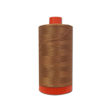 Aurifil Mako katoenen quiltgaren 50 gew. Lichte Kastanje 1420 m.