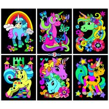 Unicorn Love - 6 pakke fuzzy Velvet-farveplakater til b?rn Sm?b?rn Piger og drenge (farveaktivitet i alle aldre) - Bedste kunst- og h?ndv?rksproj