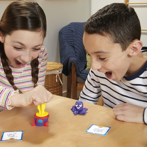 Play-Doh Set ???????????? ??????s?? Play-Doh Squished ?e 4 ??ast????t?te? ??a ?a?d?? 5 ?t?? ?a? ???, 30 ???te? ??????s??, ?e???? ???t? ?e 8 ????ata ???te??s??? 2