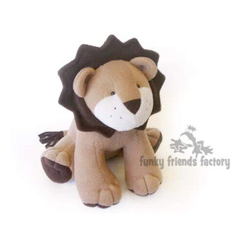 FUNKY FRIENDS FACTORY Larry Lion Sewing Pattern 1
