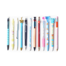 SKKSTATIONERY 12 PCS Mekaniske blyanter indstillet 0,7 mm eller 0,5 mm Medium Point Cute tegneserie favorit 12 Forskellige design, der er forskel