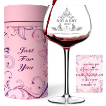 Cadeaus voor vrouwen Geen dag over Fabulous Gepersonaliseerde wijnglazen Verjaardagscadeaus Wijnglas Moederdag Cadeaus voor vrouwen Unieke cadeau-ide