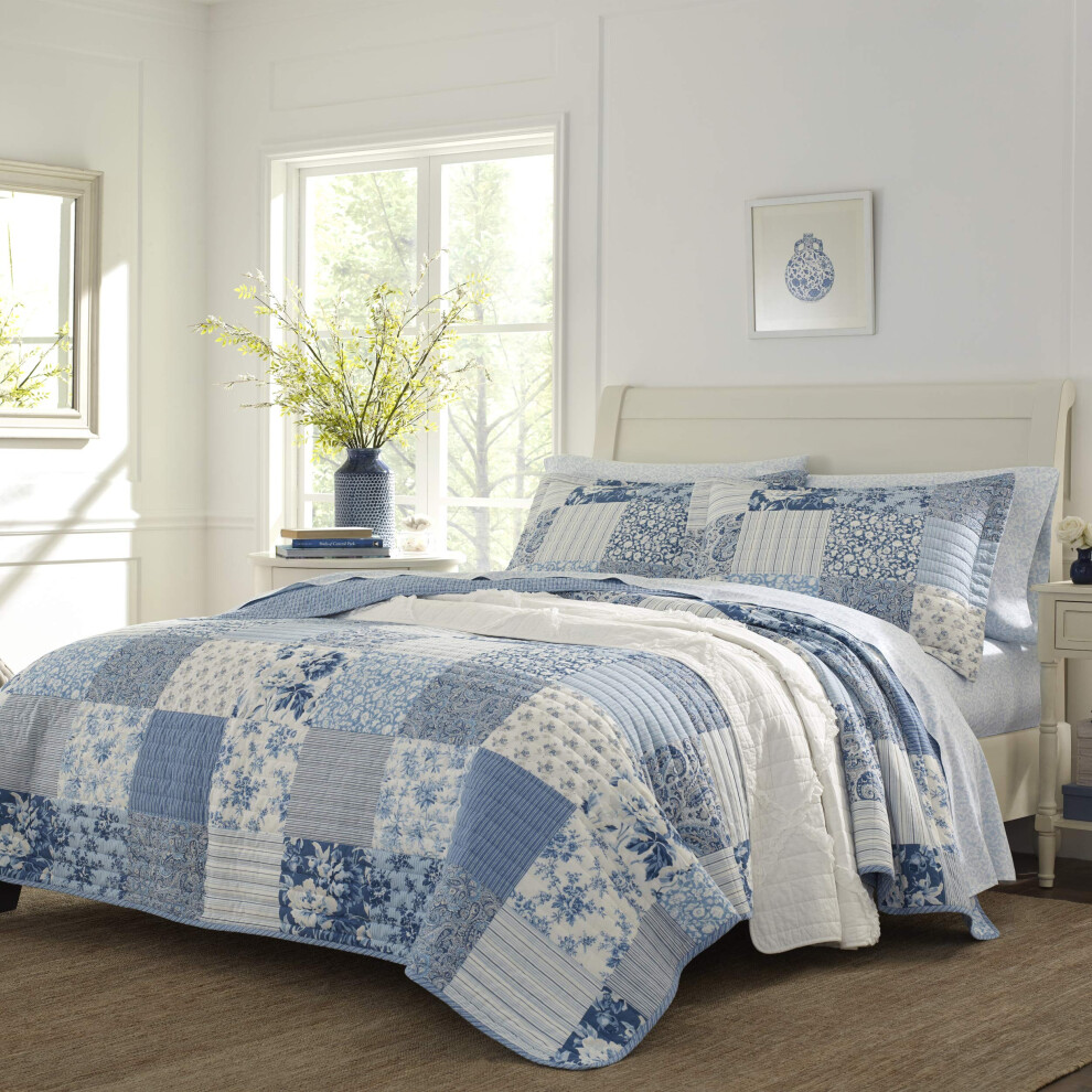 Laura Ashley - King Quilt Set, Reversible Cotton Bedding with Matching Shams, Farmhouse Inspired Home Decor Paisley Printed Patchwork Blue, King