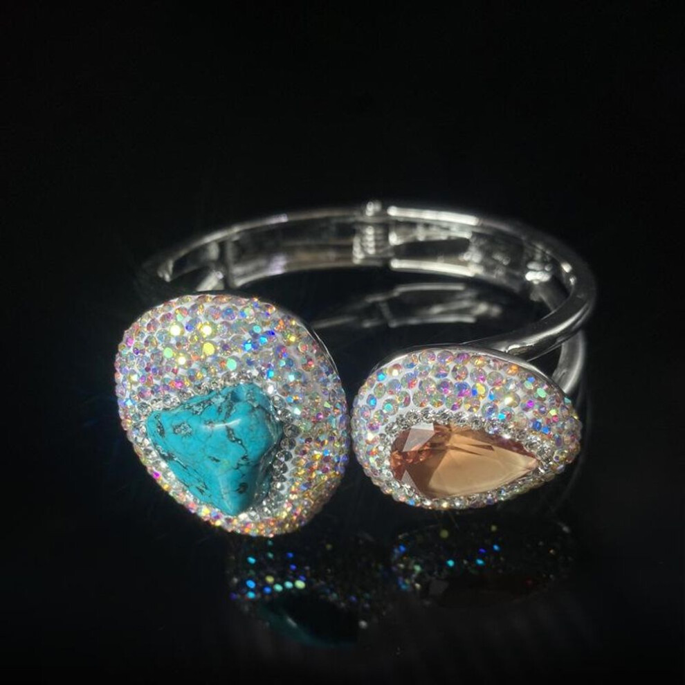Turquoise Color-changing Stone Inlay Bracelet With Elegant Niche Design