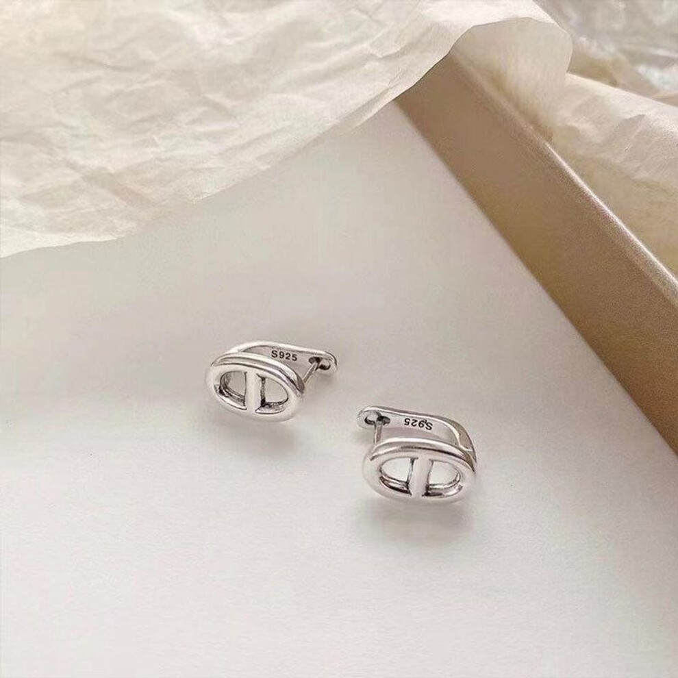 Korean S925 Silver Geometric Hollow Earrings - Retro, Fashionable, Simple Ear Buckle Design for Women