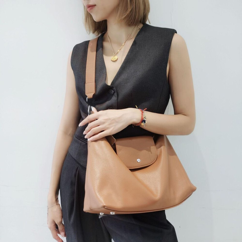 (brown) "Stylish High-End Leather Shoulder Tote: European & American Fashionable Large-Capacity Women's Bag