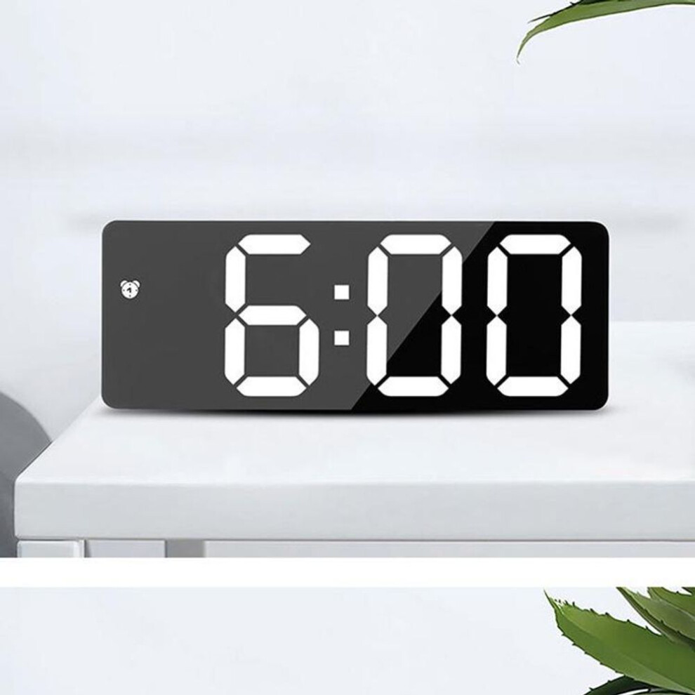 (black) "multifunctional Led Mirror Alarm Clock With Makeup Mirror And Dual-power Options