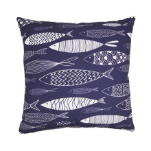Saro Lifestyle 7897.NB18SP Whimsical School of Fish Outdoor Pillow with Poly Fill - Navy Blue