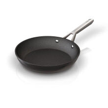 Ninja ZEROSTICK Essentials Cookware 24cm Frying Non-Stick, Long Lasting Forged Aluminium Frying Induction Oven Safe to 260C, Black C10024UK