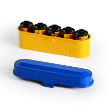 Kodak Film Case - For 5 ruller med 35 mm film - kompakt retro st?lkasse for at sortere og beskytte filmruller (bl?) (film er ikke inkluderet)
