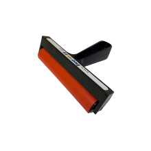 INOVART Snap Out Hard Rubber Brayer - 6 tommer