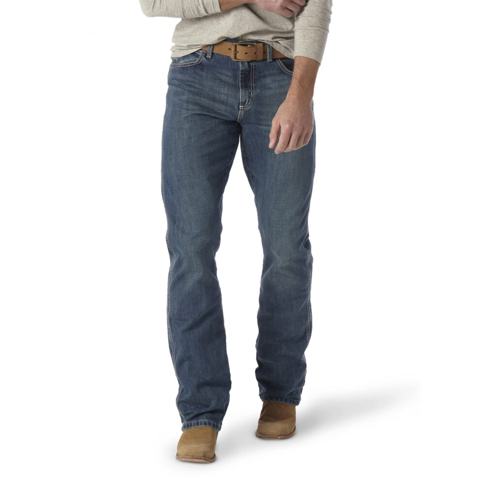 Wrangler Men's Retro Relaxed Fit Boot Cut Jean  Rocky Top  32W x 36L