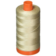 AURIFIL USA Aurifil 50wt Bavlna 1 422 yardov - Ermine 1422 yardov Ermine