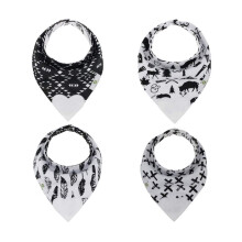 Pickle & Olive Revers vel Babas de denti o - Teethe de cora o em forma de cora o - monocrom tico - conjunto de 2