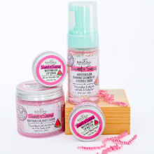 Bella & Bear Sweet 'n; Sassy MIdi Bath & Body Presentset med skummande duschgel & Bubble Bath Body Scrub & Lip Scrub och Lip Butter
