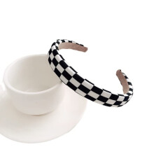 Duehut Checkerboard pandeb?nd Sort og hvid pandeb?nd Ternet polstret pandeb?nd til kvinder piger julefest h?rtilbeh?r