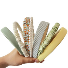 YONOY 7Pcs Fashion Headband Set for Women & Girls with Different Designs - Non Slip Floral Pearl and Vintage Wide Headbands (Green)