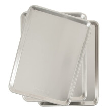 Polovicn plech na pecenie Nordic Ware Natural Aluminum Commercial Baker's (balenie 3 ks) - strieborn