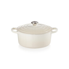Le Creuset Enameled Cast Iron Signature Round Dutch Oven 3.5 qt. Meringue